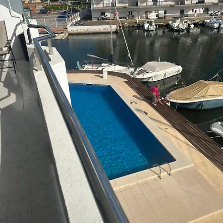 Bonito En Zona Familiar Apartment Roses